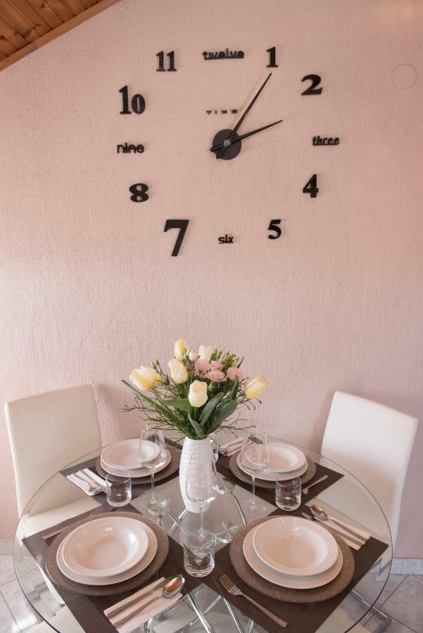 Lola Apartment Veprinac Екстер'єр фото