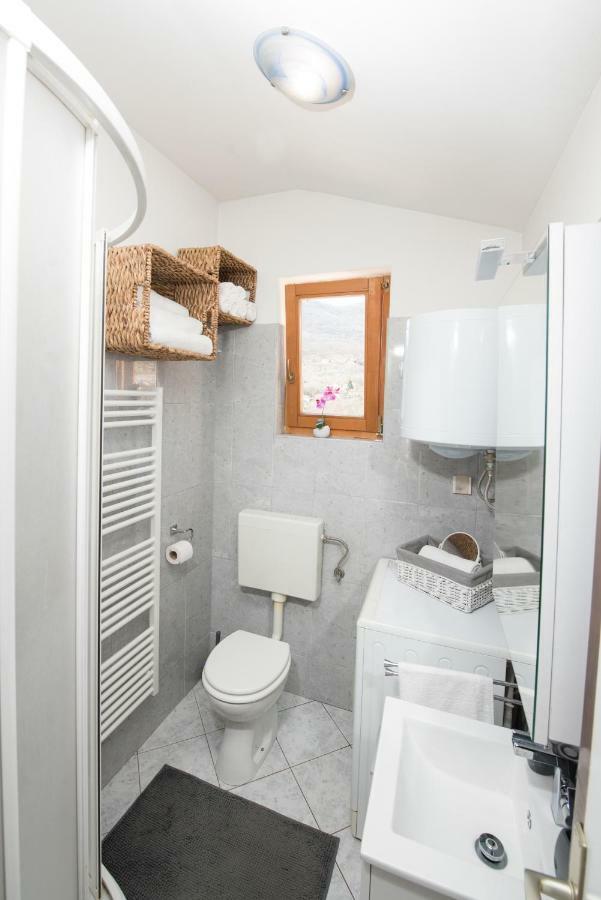 Lola Apartment Veprinac Екстер'єр фото