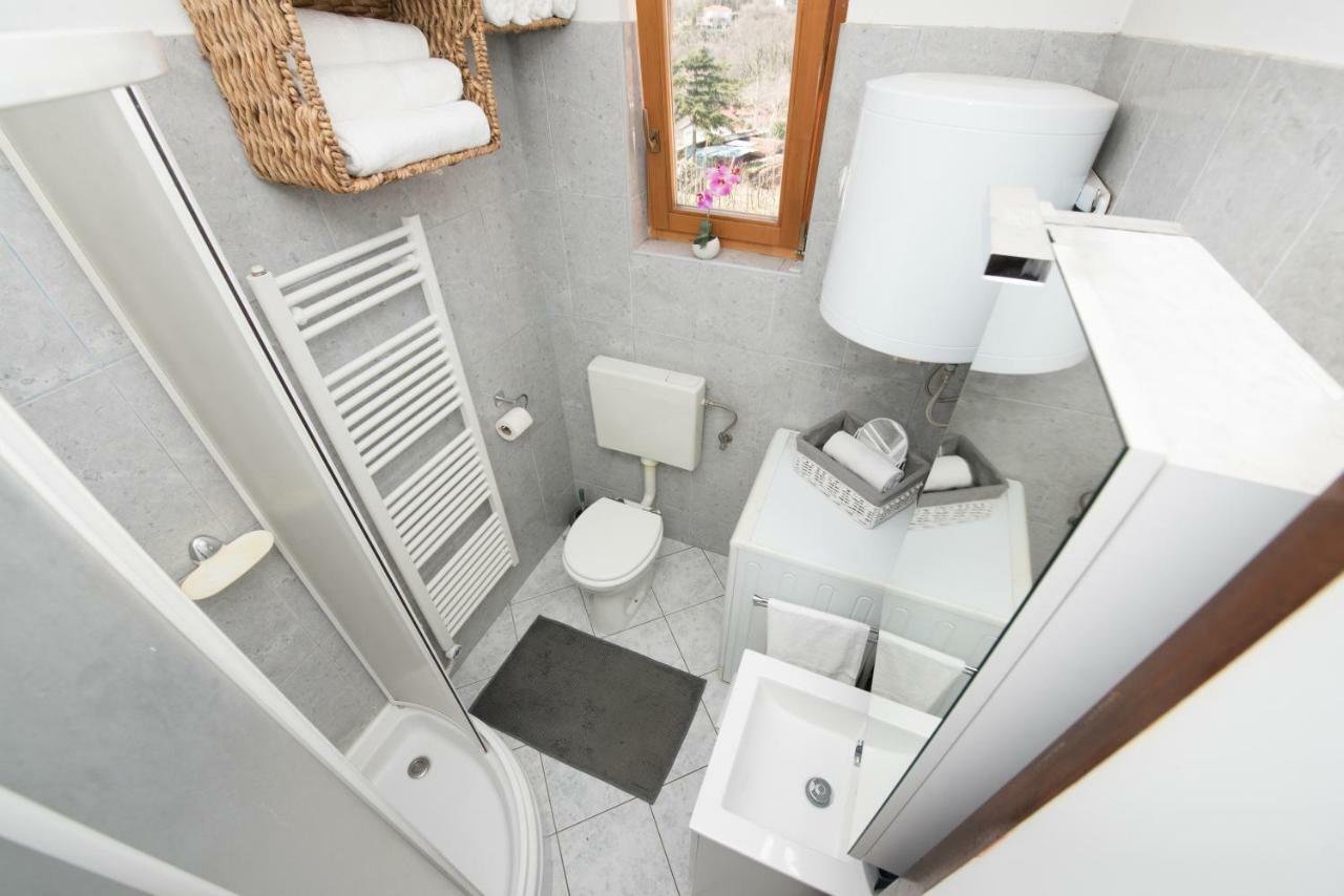 Lola Apartment Veprinac Екстер'єр фото
